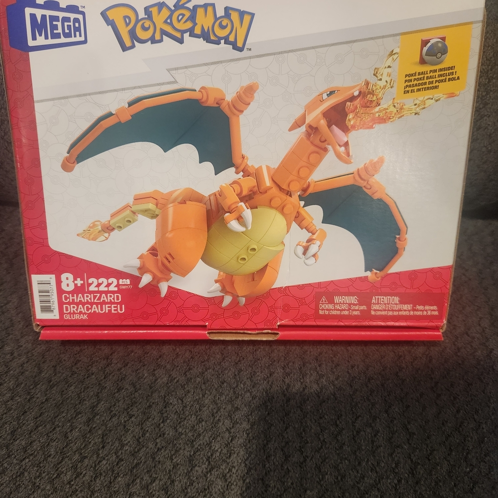 Pokémon Charizard Building Set - Orange and Green